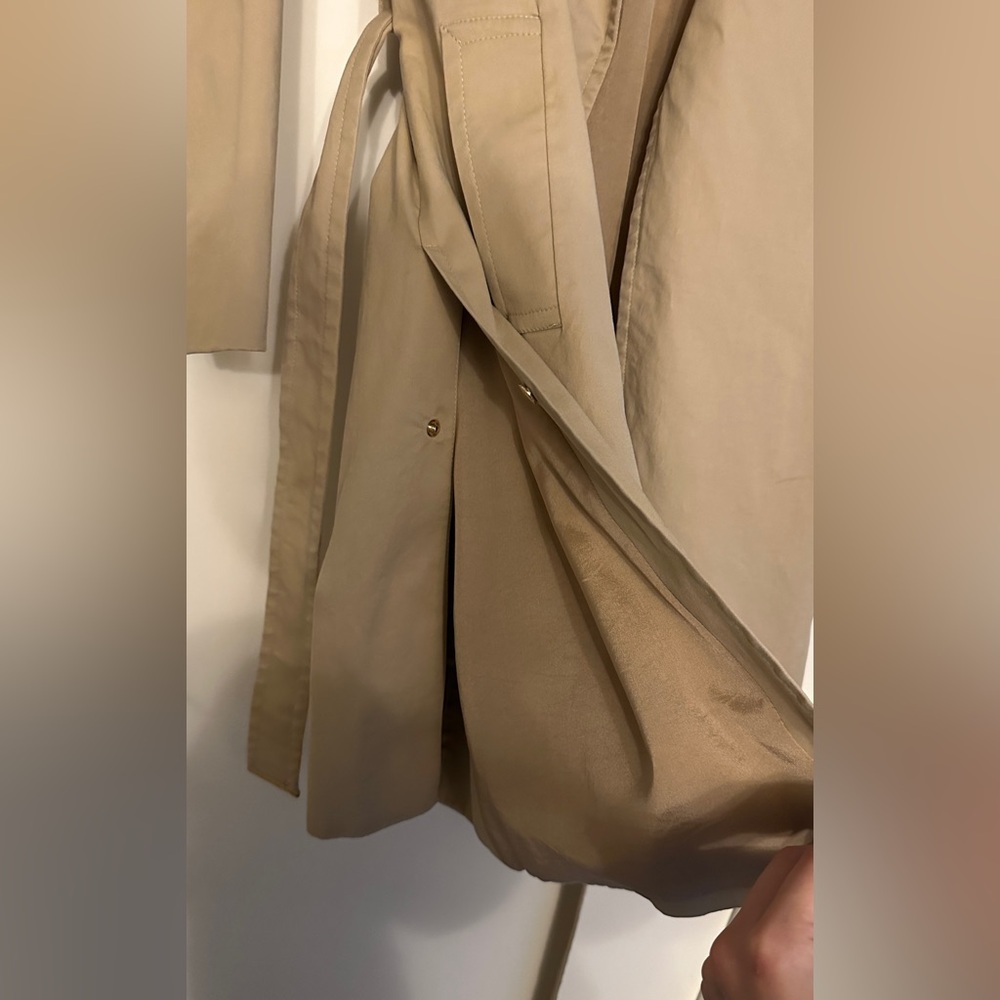 Cuyana classic belted trench coat - Picture 6 of 9